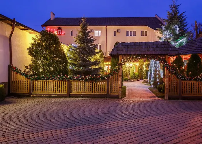 Stanislavskiy DvirГотель